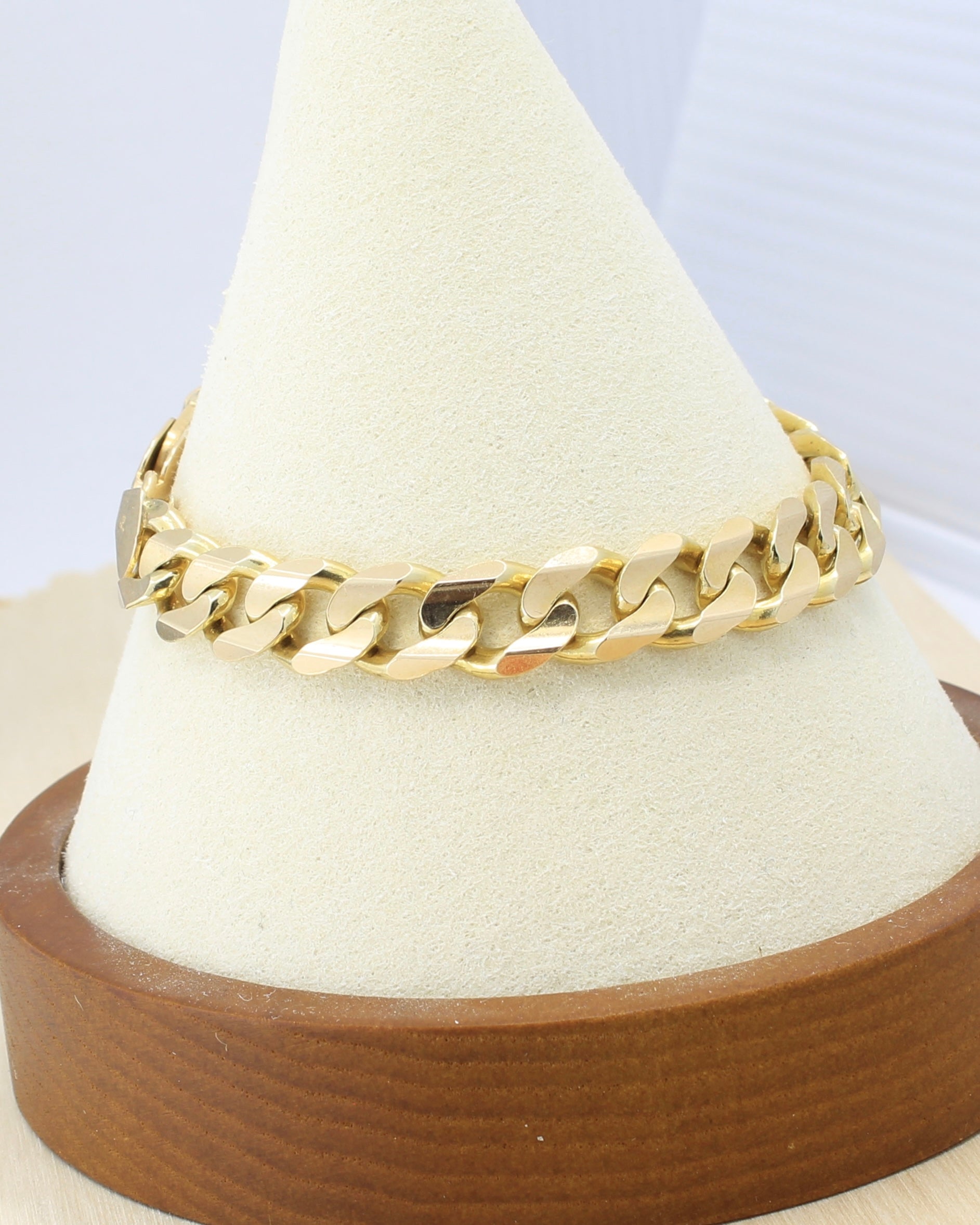 Curb / Cuban Link Chain Bracelet - 14K / 7”