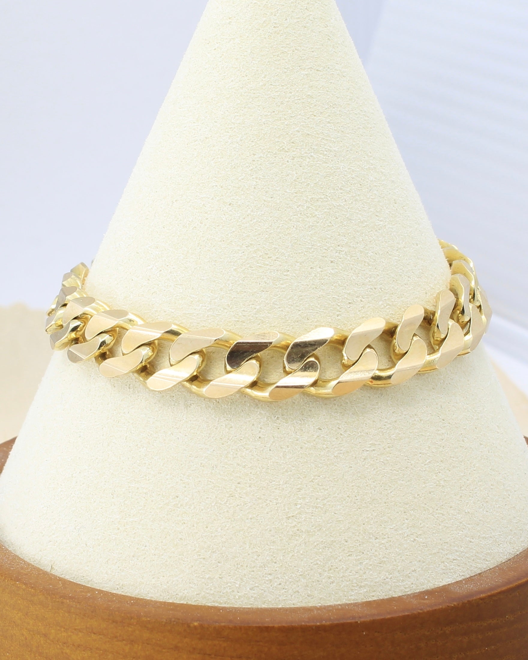 Curb / Cuban Link Chain Bracelet - 14K / 7”