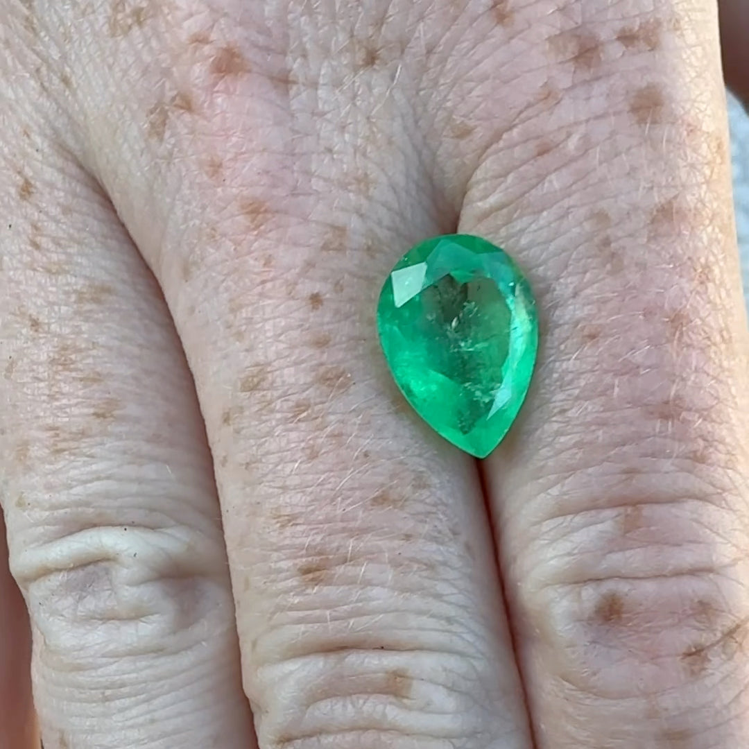 Columbian emerald GIA pear green F2 moderate oil