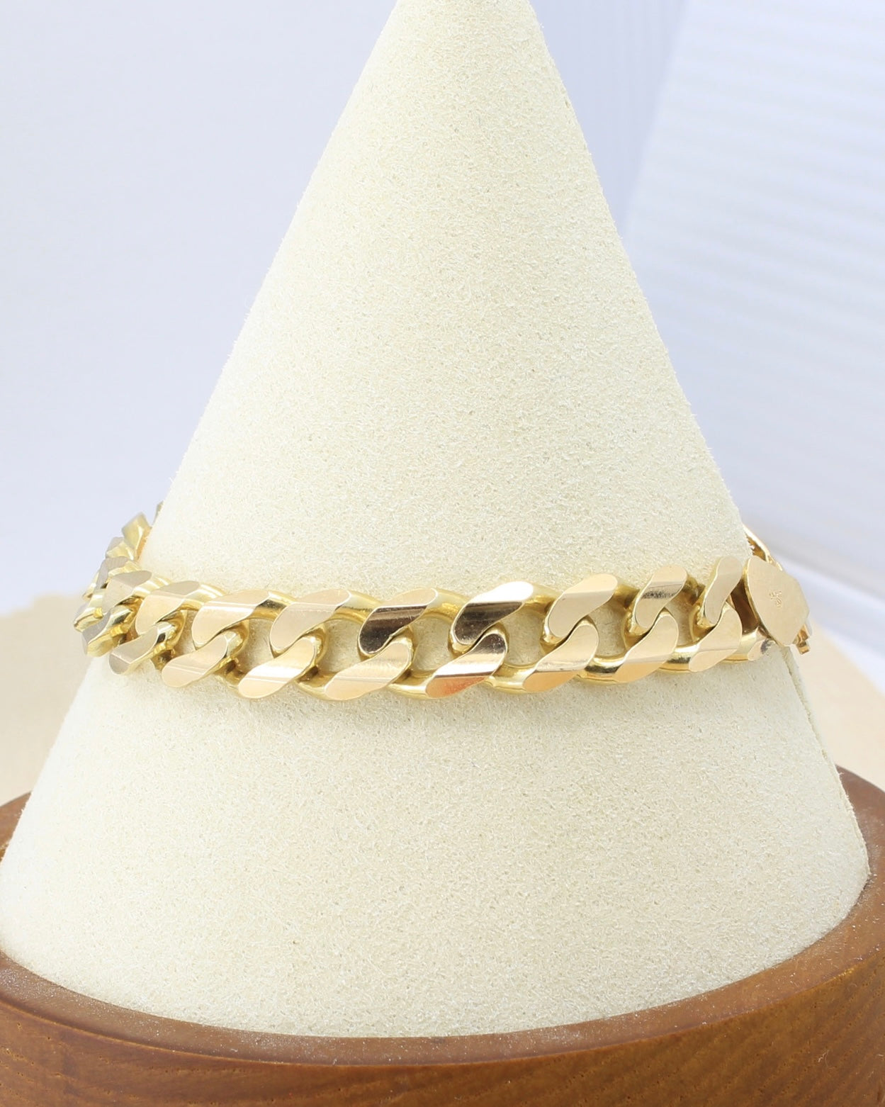 Curb / Cuban Link Chain Bracelet - 14K / 7”