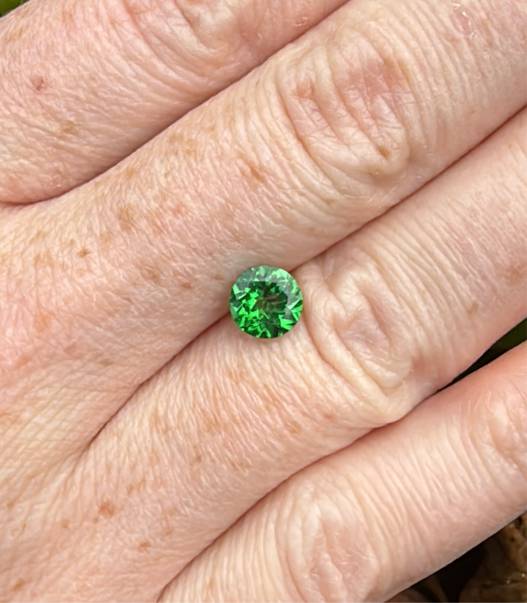 Tsavorite Garnet Round 1 carat