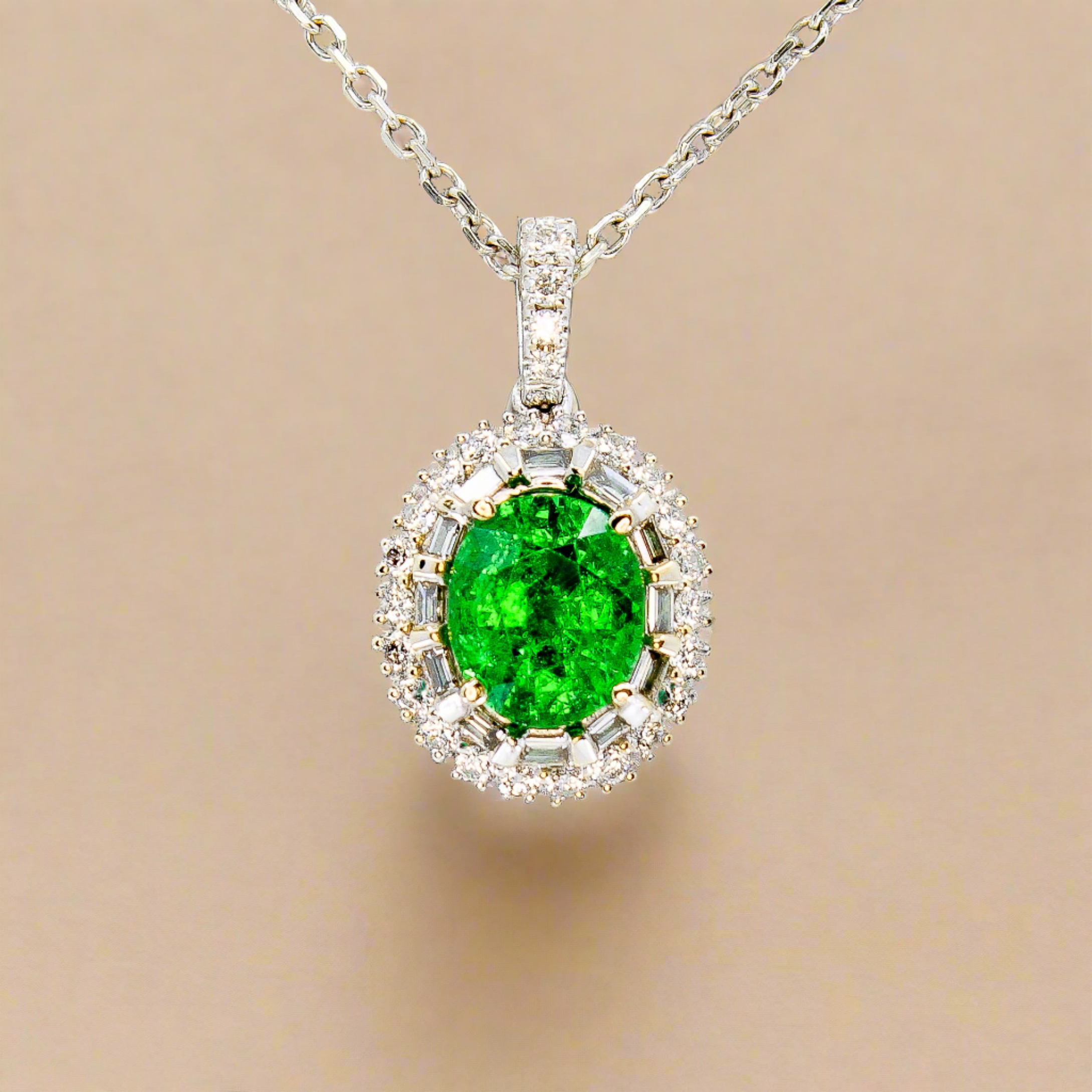 green tsavorite garnet pendant in 18k white gold