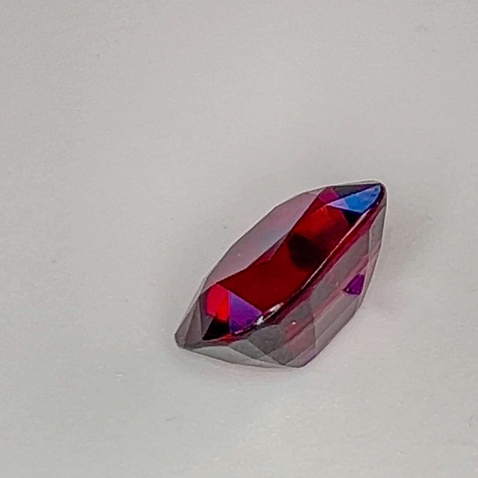 Red Rhodolite Garnet - 8.1 Ct Cushion
