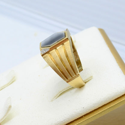 Vintage Cat's Eye Gold Ring - 14K Yellow Gold