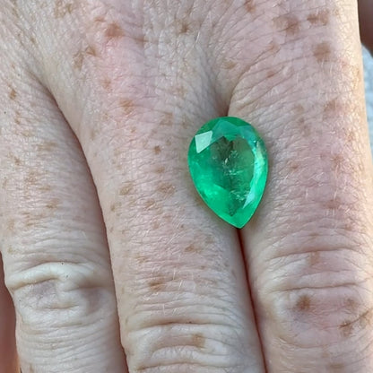 GIA 4.79 Ct Columbian Emerald Pear F2