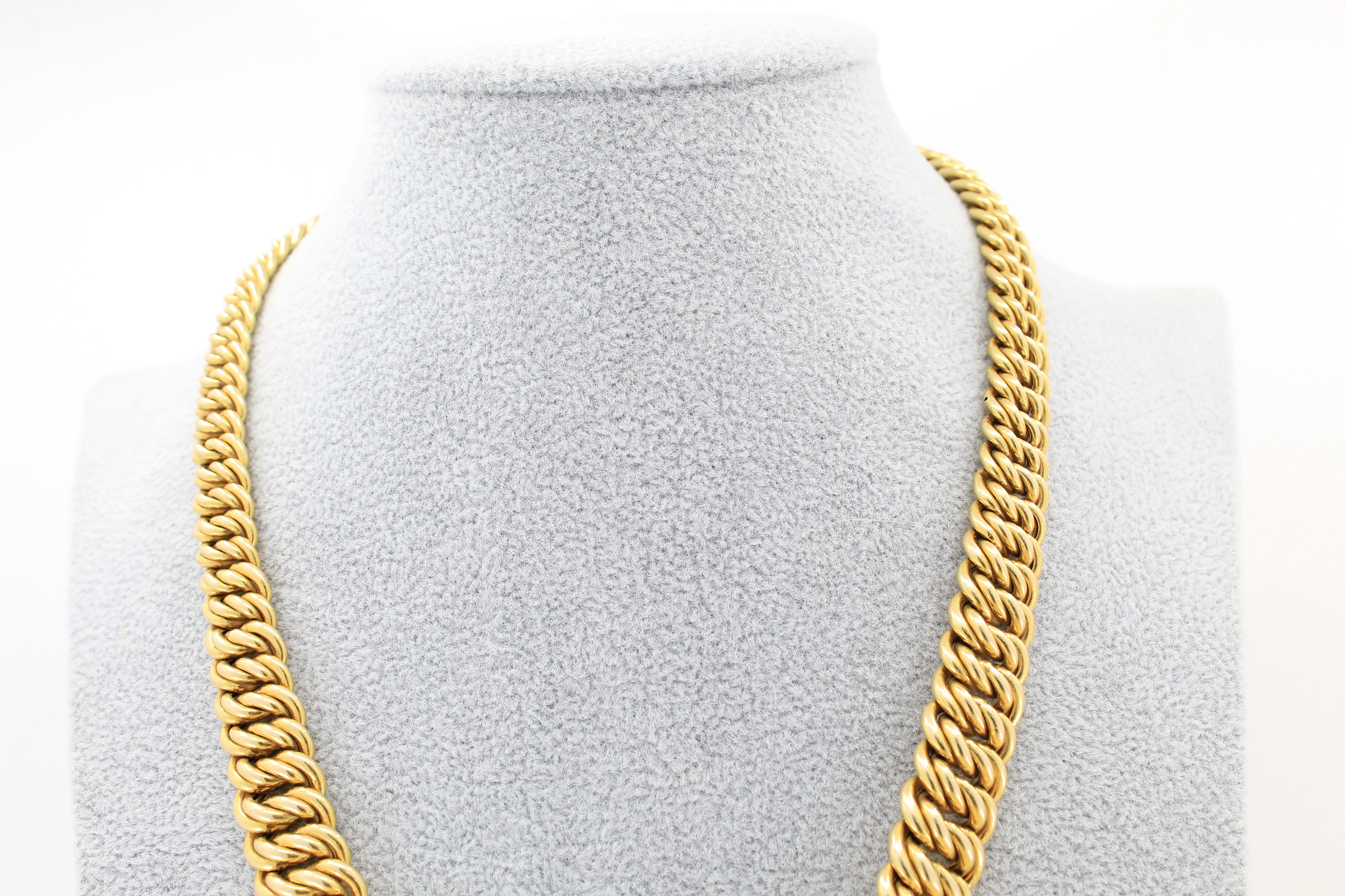 Graduated Link Chain Necklace