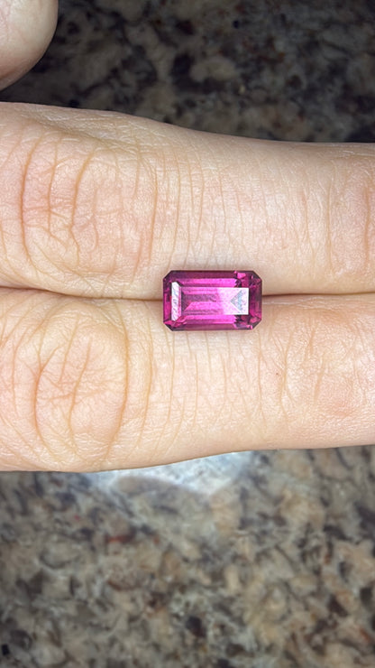 magenta spinel 3 carat aig certified octagon emerald step cut