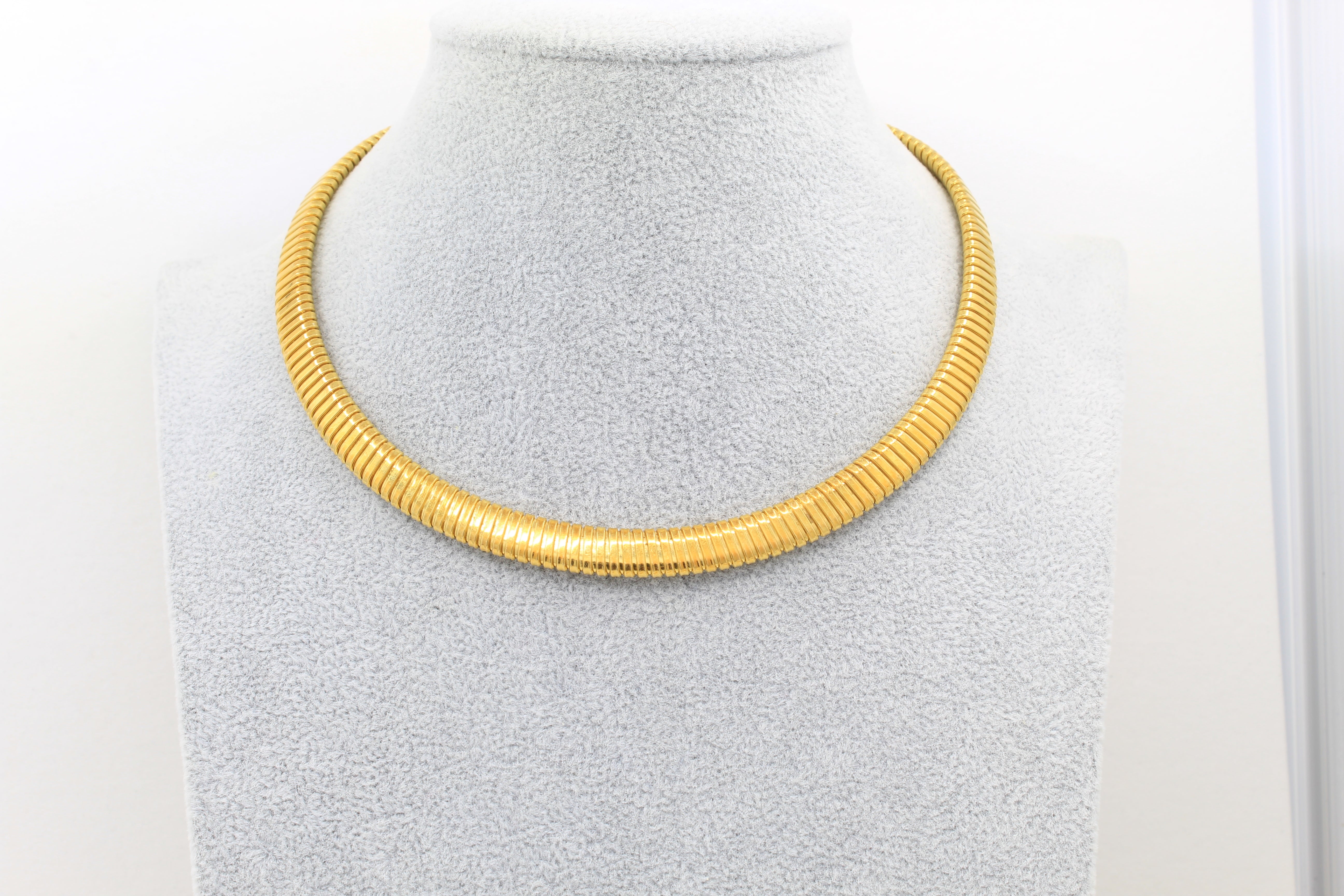 Tubogas necklace in 18k yellow gold