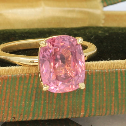 Pink spinel engagement ring solitaire 18K 4 carat cushion yellow gold classic