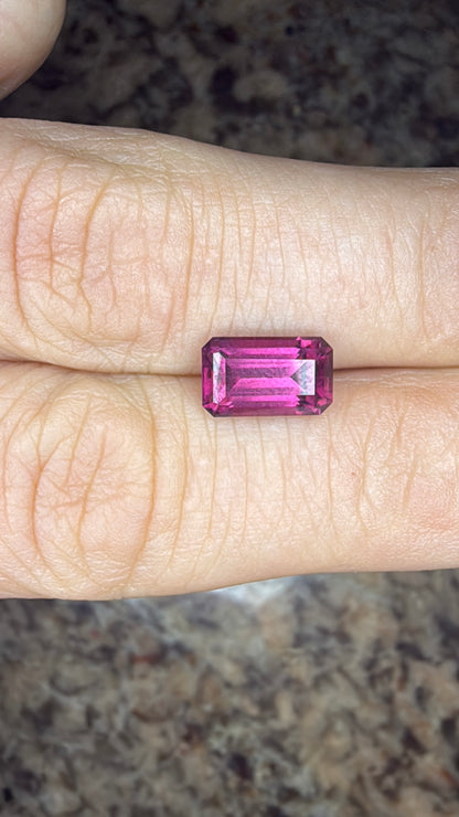 purple pink magenta spinel 3 carat aig certified octagon emerald step cut gemstone