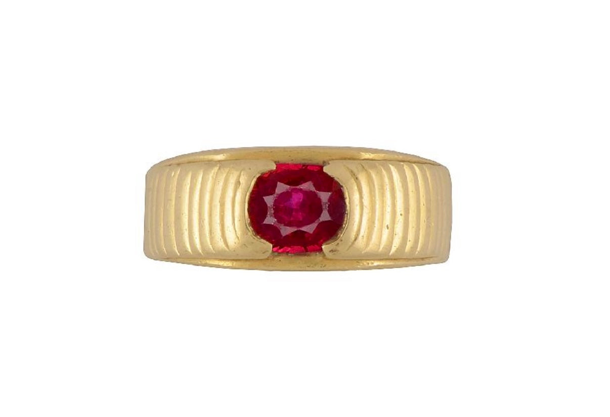 Ruby ring Burma ruby heated yellow gold modern ring mid century 18k