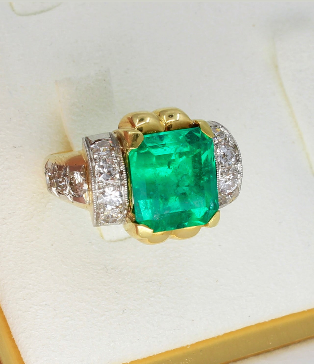 Stunning 5.77 Carat Columbian Emerald 18K Gold and Platinum Ring - AGL Prestige Report