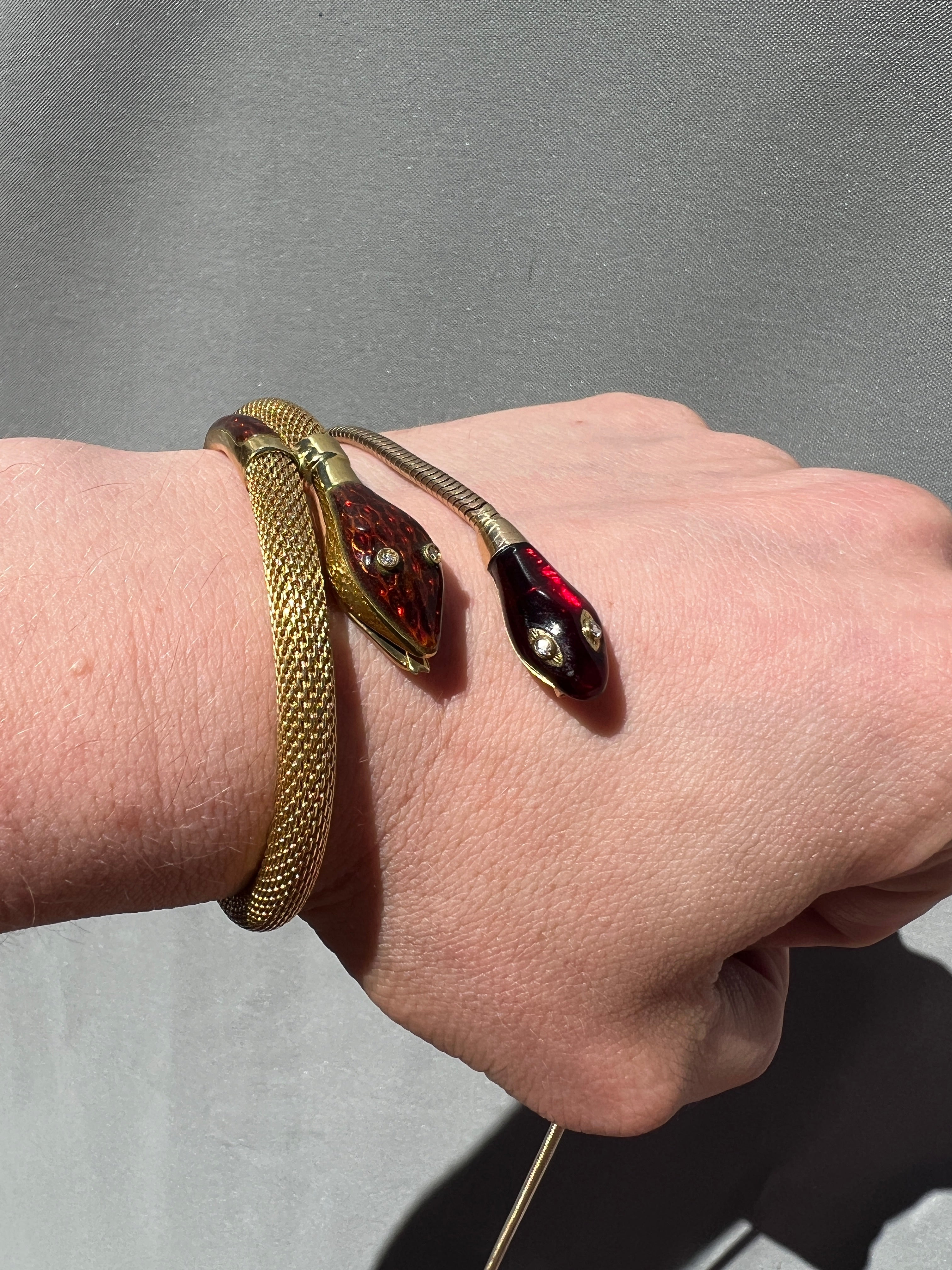 Snake Bypass Mesh Gold Bracelet with Diamonds and Enamel - 18K Yellow Gold