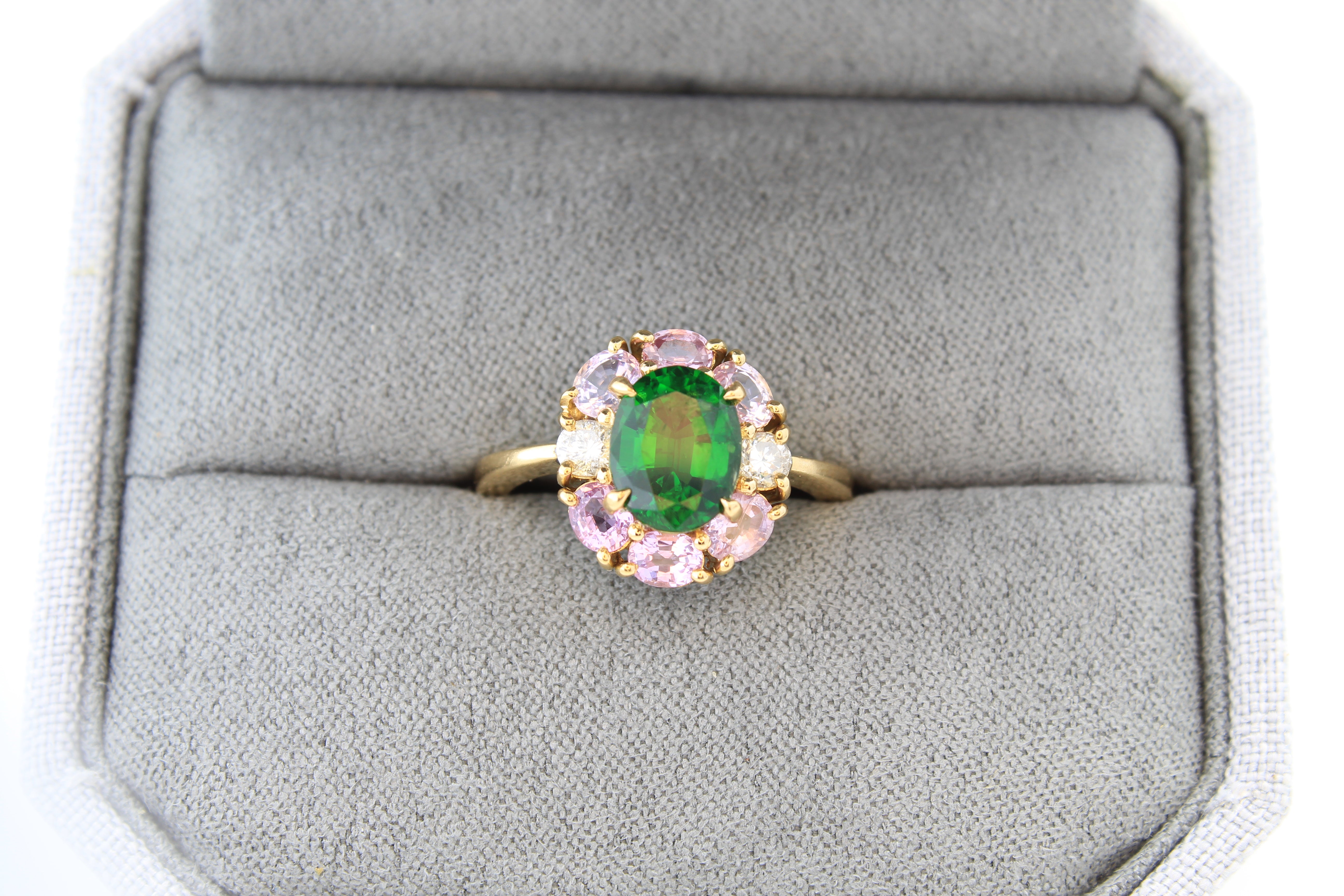 Unique Estate Green Chrome Tourmaline Ring 18K Yellow Gold with Pink Topaz and Diamond Accents