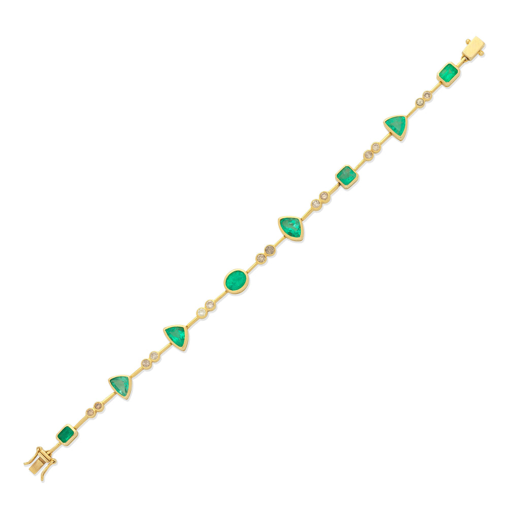 GIA Unique Vintage Columbian Emerald Bezel Set Link Bracelet - 18K Yellow Gold