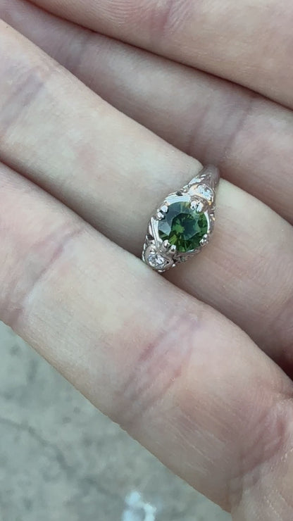 green sapphire ring filigree white gold 18k on hand video