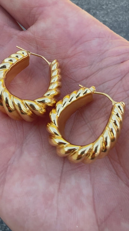 Croissant Puffed Hoop Earrings - 14K Yellow Gold