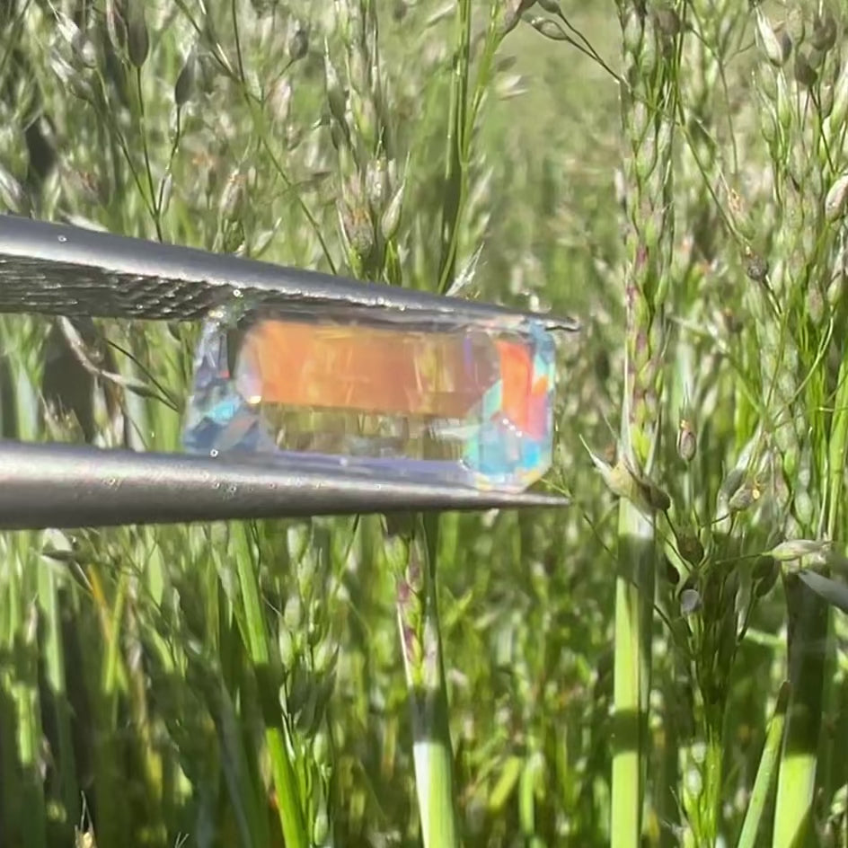 Video of the rainbow moonstone in direct sunlight