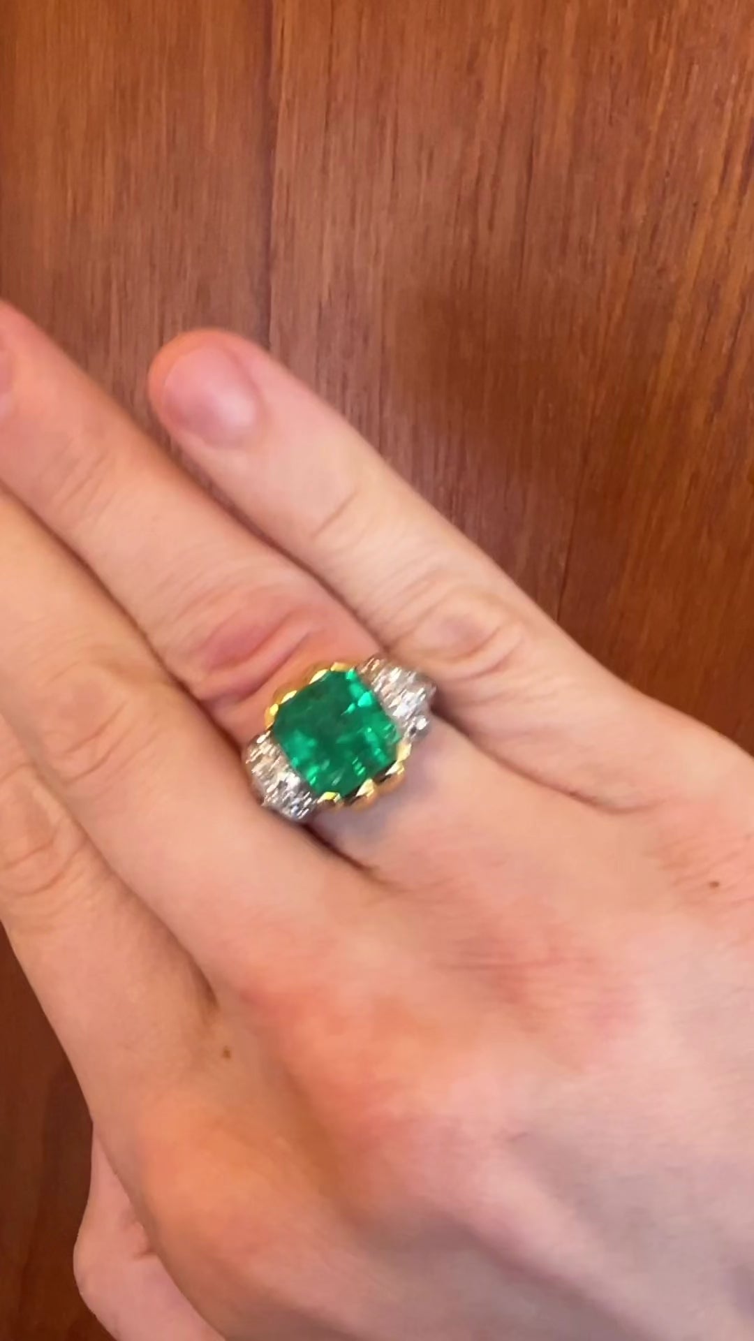 Stunning 5.77 Carat Columbian Emerald 18K Gold and Platinum Ring - AGL Prestige Report