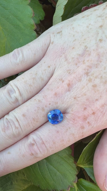 burmese blue sapphire GIA oval eye clean high quality gemstone engagement ring no heat on hand